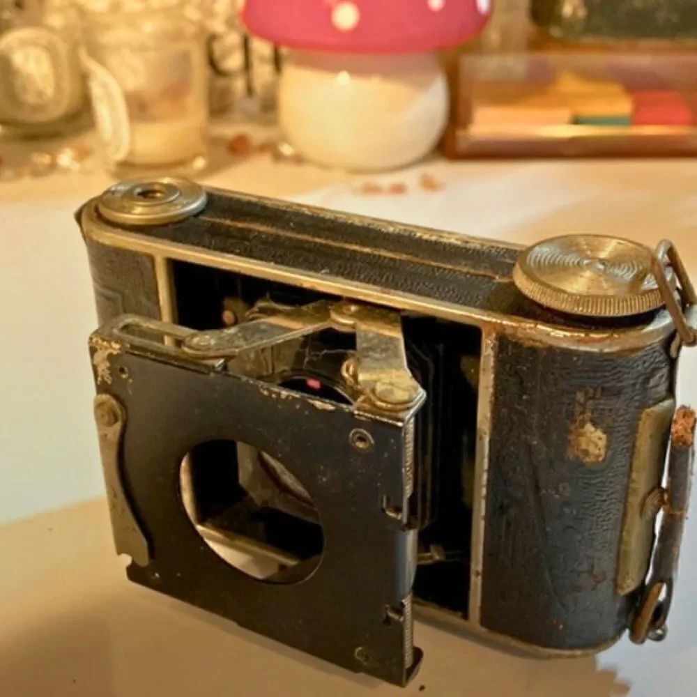 Antique 1920s Folding Camera Ihagee Kamerawerk Steenbergen & Co. Dresden
